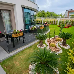 Apart Otel Lara Marine Homes